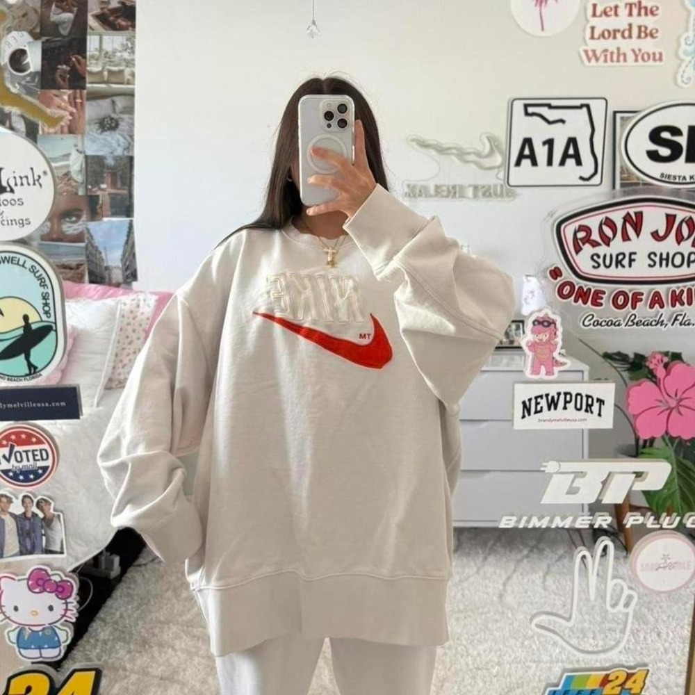 cream and red thick embroidered nike mens oversized crewneck sweatshirt - Picture 2 of 8